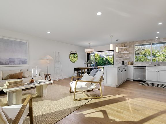 2nd image of 4898 Malibu Dr