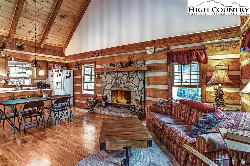 431 Leslie Ln Banner Elk Nc 28604 Zillow