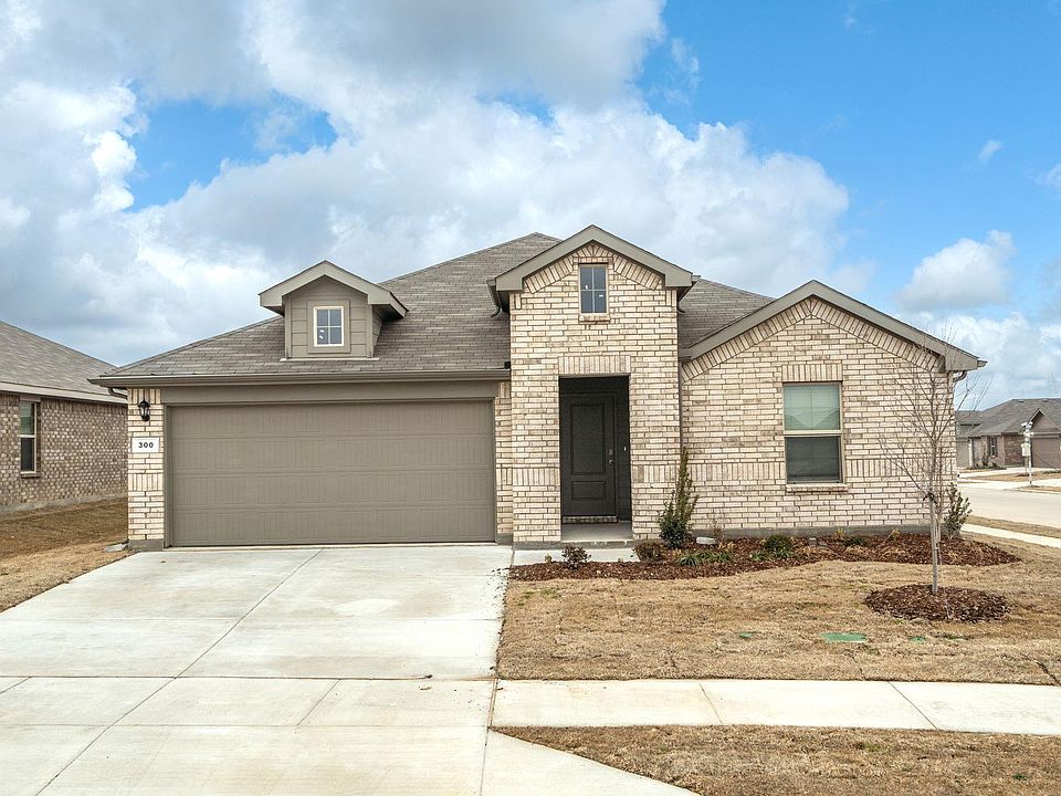 1st image of 300 Destin Dr