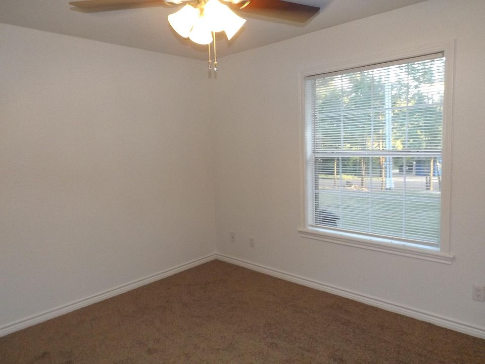 1st image of 902 Andrews St #902A