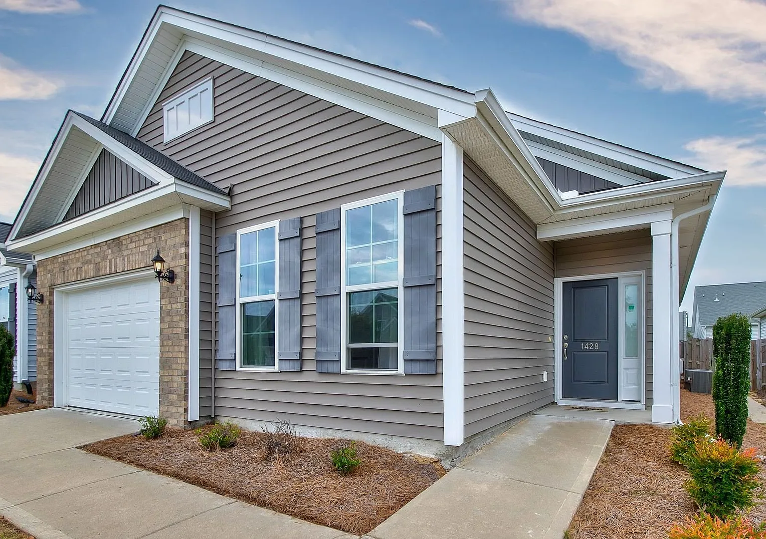 2 bed, 1336 sqft, $1,730 — Photo 3