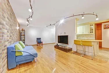 Sold by ListingMule LLC