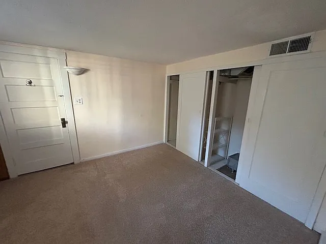 bedroom/closet