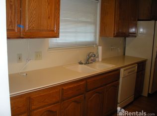 1304 Shadowglen Rd, Sacramento, CA 95864