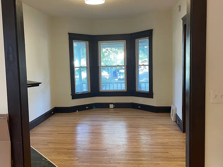 1812 W 45th St — Photo 21