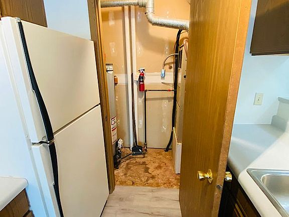 3rd image of 125 E Zeller St #2