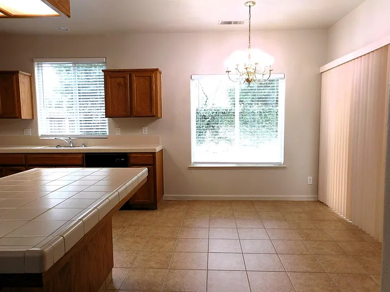 5294 W Norwich Ave — Photo 4