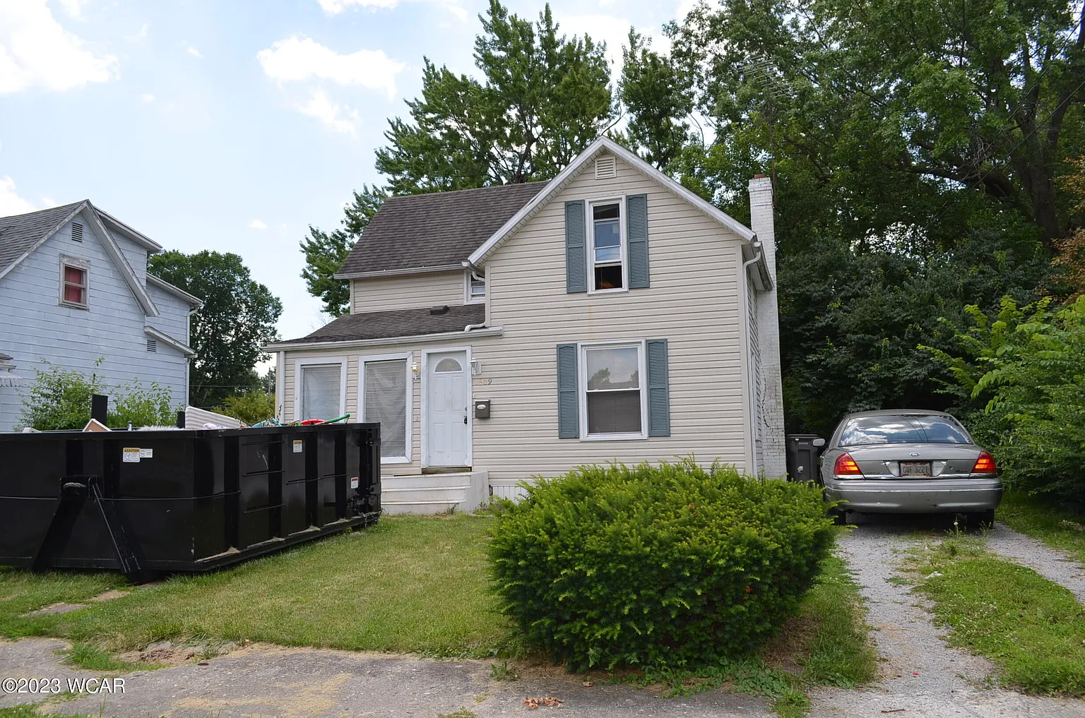 1609 W Spring St photo 1