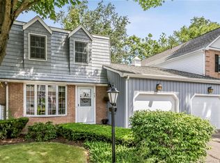 403 Bar Harbor Rd #403, Stratford, CT 06614