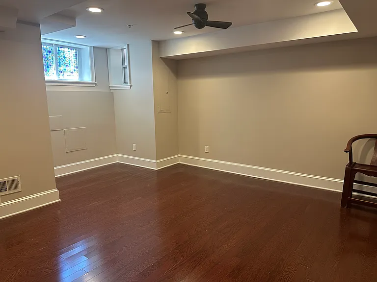 1245 Kenyon St NW #1 — Photo 9
