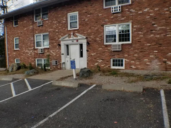 70 Metcalf Ave #5, North Providence, RI 02911