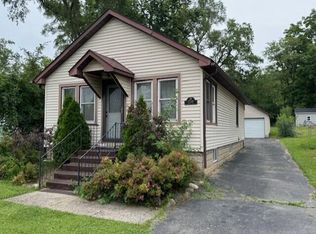 27148 99th St, Trevor, WI 53179