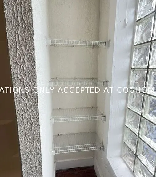 207-208 Adamson Sq #A — Photo 7
