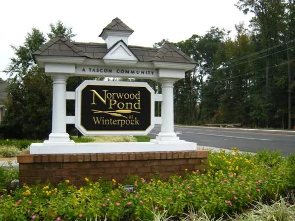 7352 Norwood Pond Pl, Midlothian, VA 23112