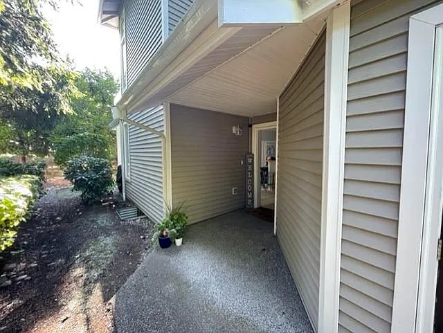 6533 Hazel Ave SE #A — Photo 5