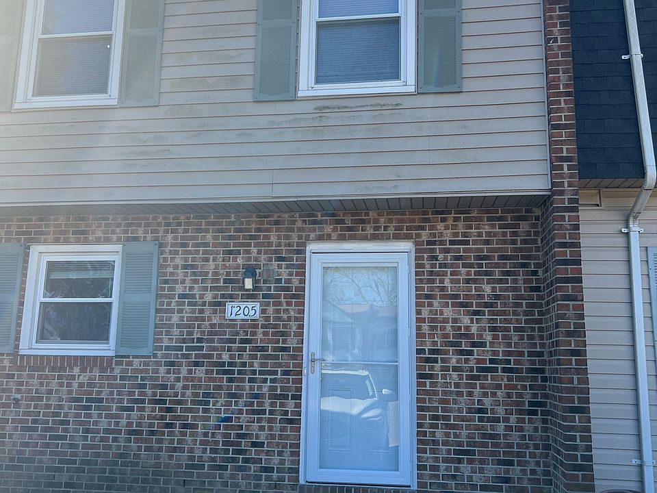 1st image of 1205 Tar Heel Ct #1
