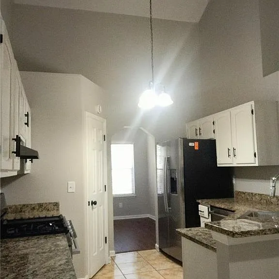 990 Forest Path — Photo 5