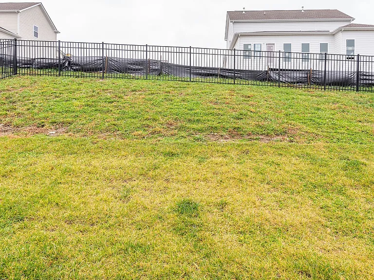815 Dean Dr — Photo 37