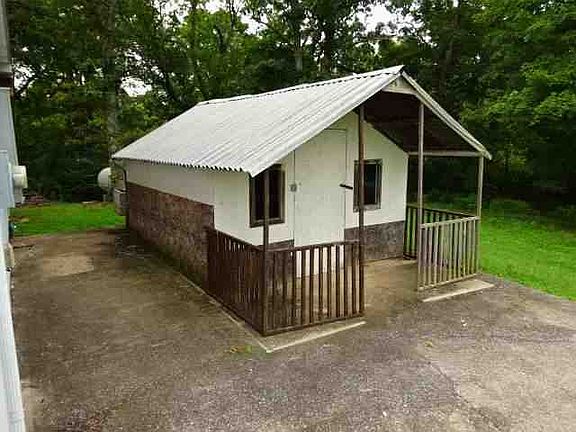 5th image of 1354 McElrath Rd