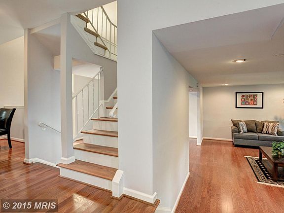 3rd image of 16521 George Washington Dr