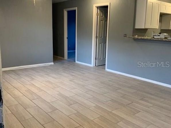 tampa-florida-45108993 picture