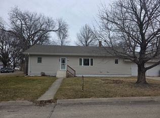 302 E 4th St, Atkinson, NE 68713
