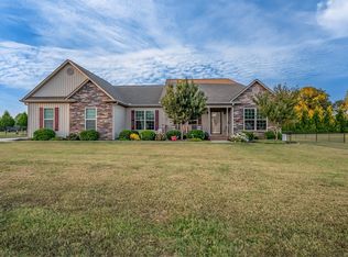 110 Suzanna Dr, Inman, SC 29349