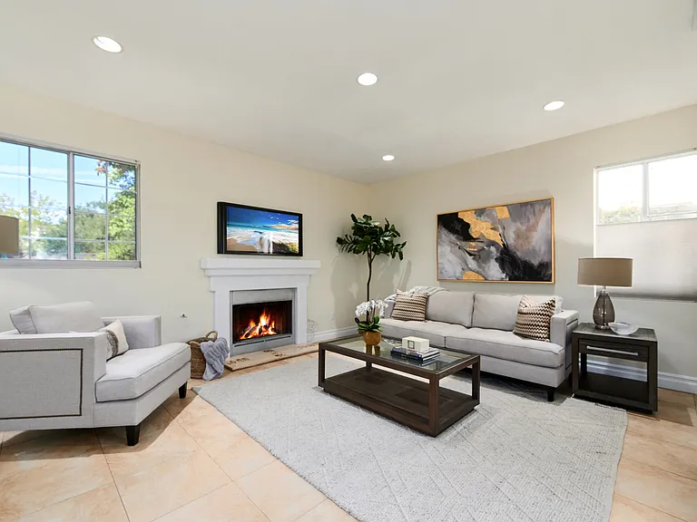 4345 Willow Glen St — Photo 20