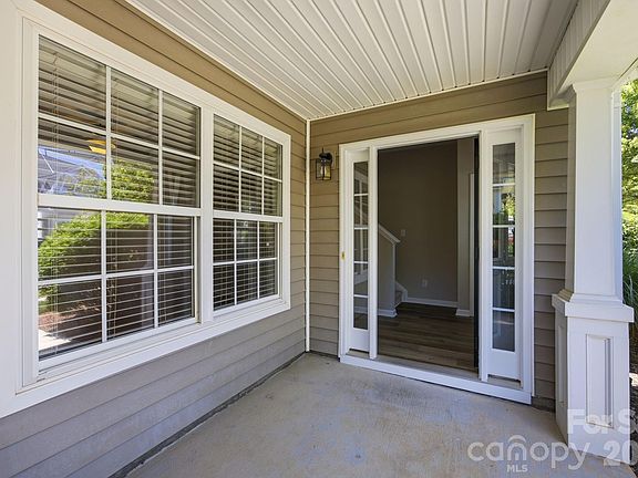 4th image of 17747 Trolley Crossing Way