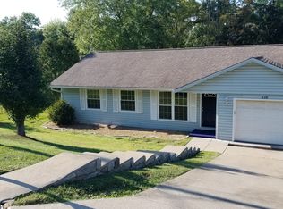 118 Greenbrier Ln, Dunbar, WV 25064