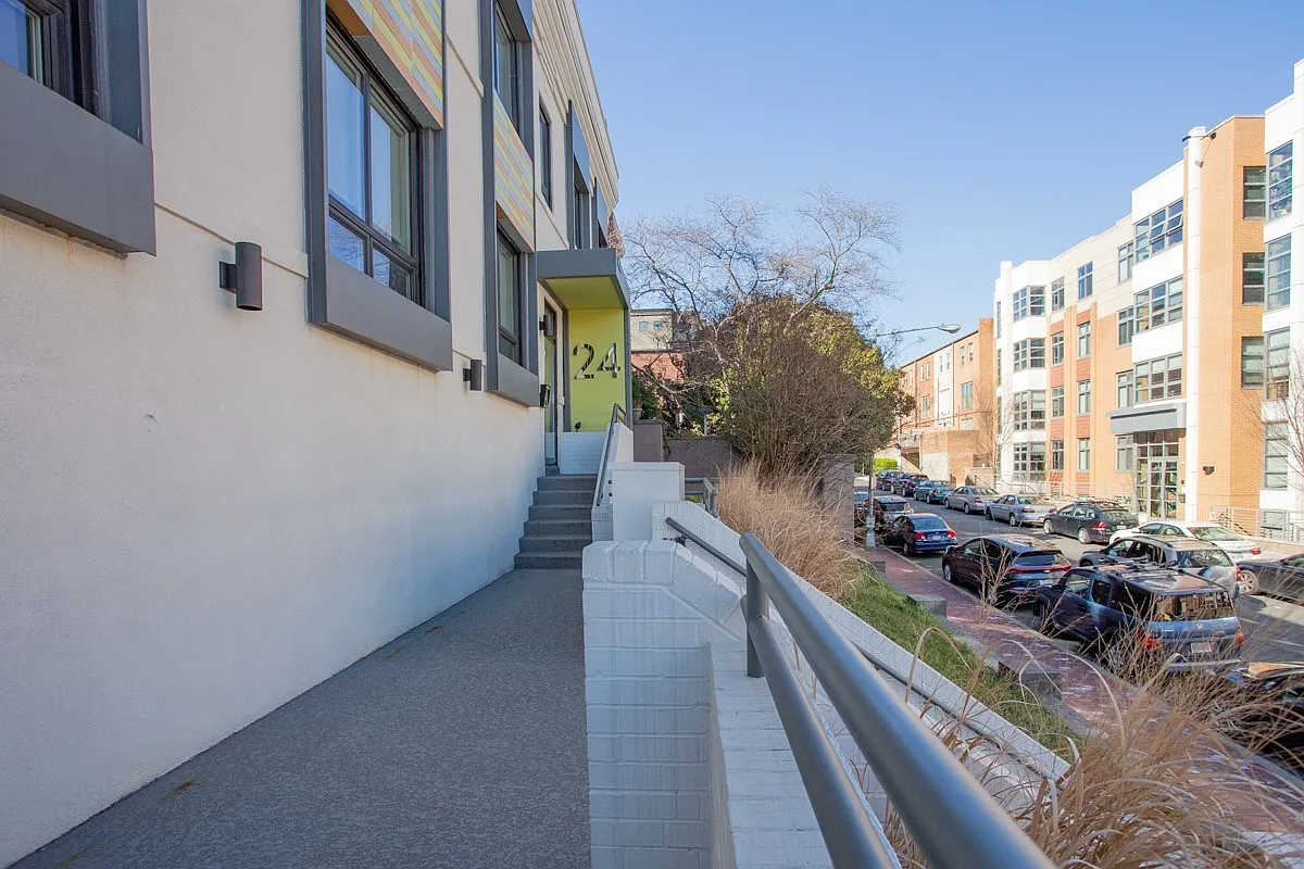 Building Photo - 2424 17th St NW #201