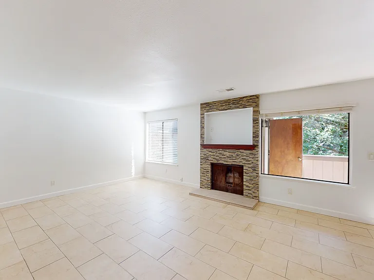 37-1 Clay Ct #37 — Photo 9