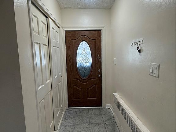 5th image of 218 E 88th Street