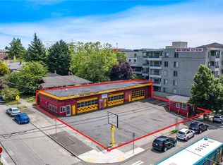 6710 Roosevelt Way NE, Seattle, WA 98115