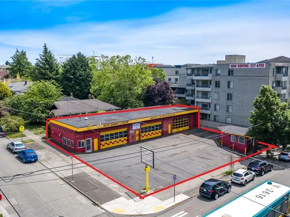 6710 Roosevelt Way NE, Seattle, WA 98115