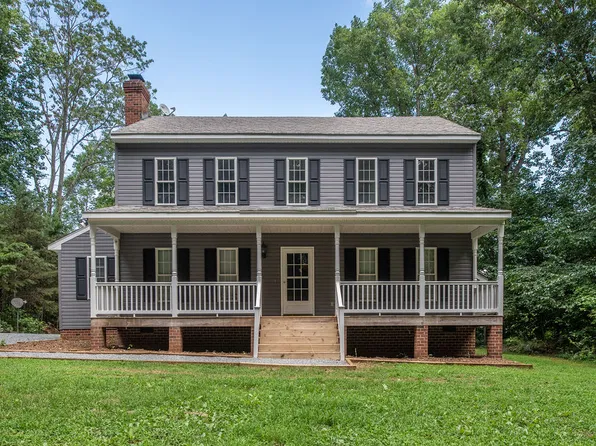 2360 Old Apple Grove Rd, Mineral, VA 23117