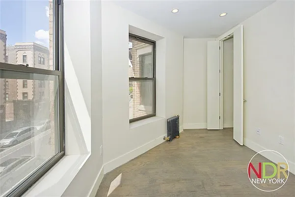 Rented by United Group | media 25