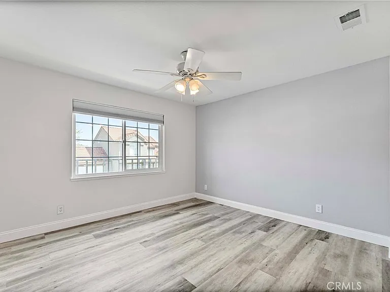 12 Dominguez St — Photo 14