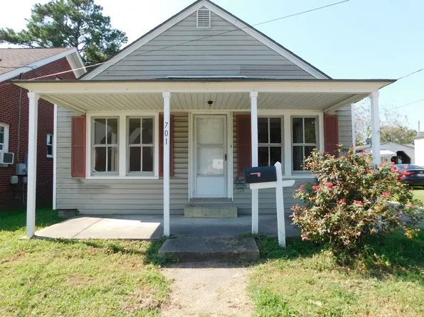 701 Elizabeth St, Elizabeth City, NC 27909