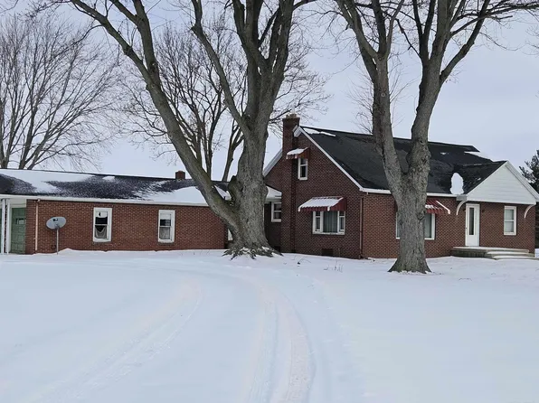 365 Peck Rd, Peck, MI 48466