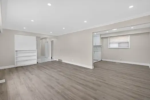 53 Nicklin Cres — Photo 15