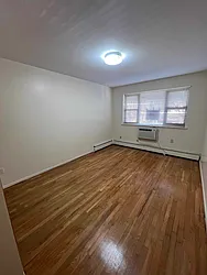Rented by URBAN UTOPIA REALTY LLC