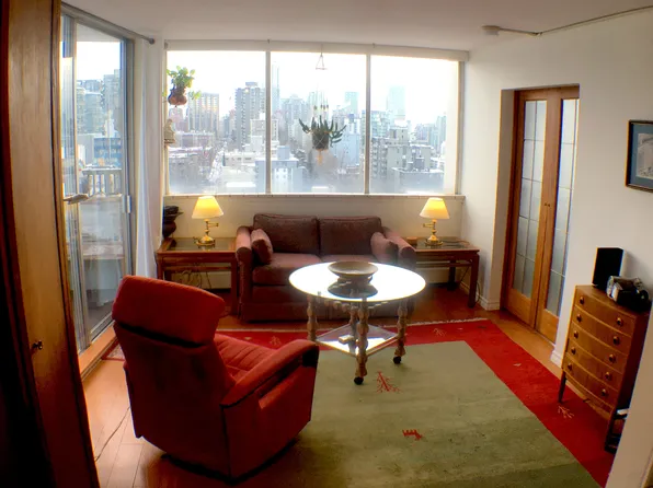 1251 Cardero St, Vancouver, BC