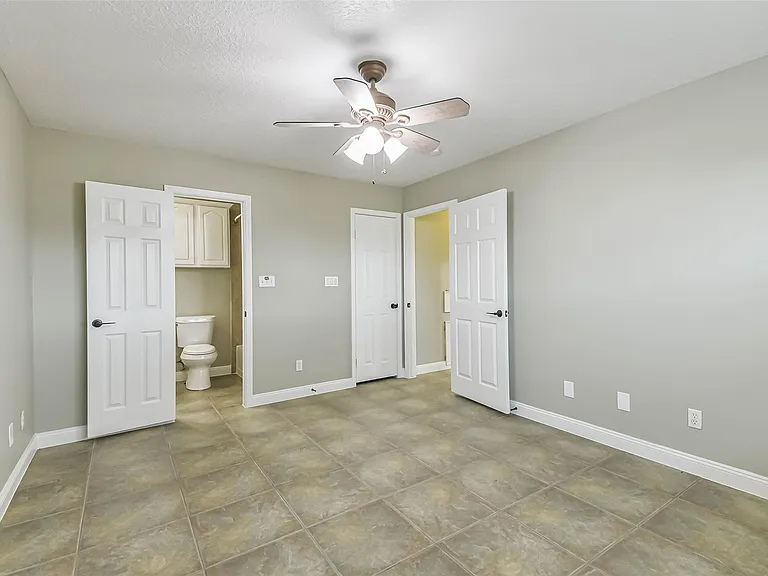 15320 Mound Rd — Photo 36
