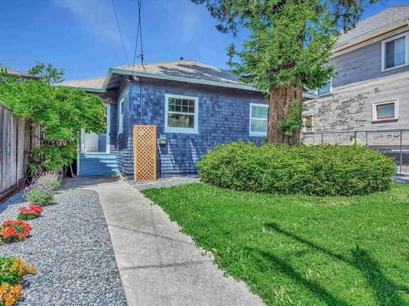 558 63rd St, Oakland, CA 94609