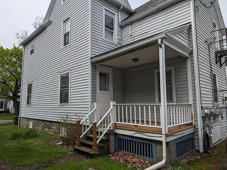 136 Harvard St #1 — Photo 7