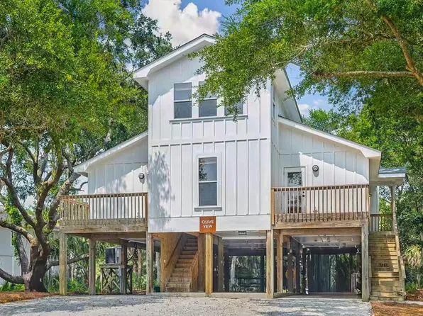 3115 Myrtle St, Edisto Island, SC 29438