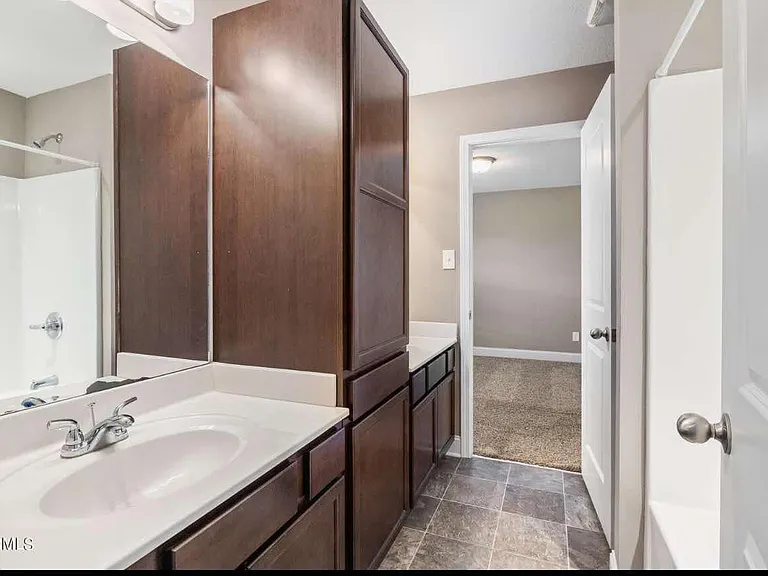 2318 Denham Way — Photo 10