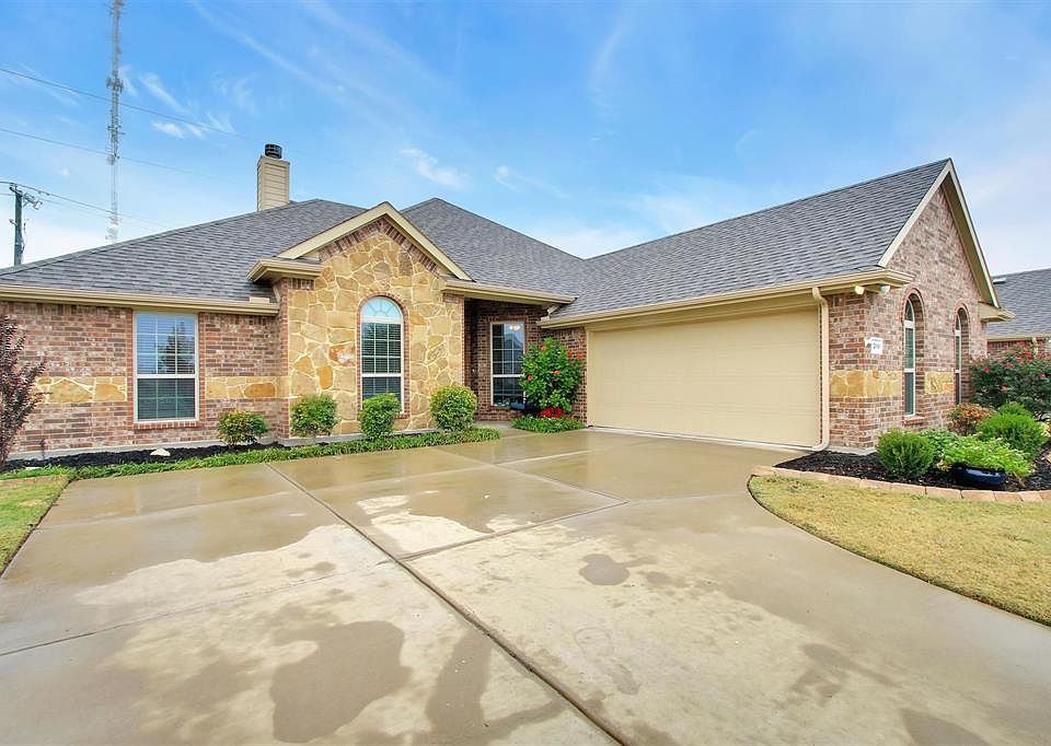 1st image of 2209 Liriope Ln