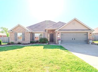 1803 SW Candlewood St, Bentonville, AR 72713